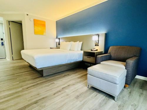 Comfort Inn & Suites Houston I-10 West Energy Corridor in Houston, USA