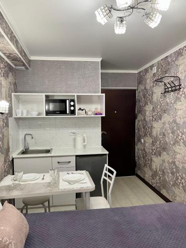 Уютная комната-студия в центре Бишкека, Bishkek (foto 8)