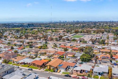 Cozy Home with Downtown View in San Diego, USA