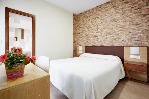 Hostal Campo Nuevo - image 7