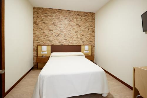 Hostal Campo Nuevo - image 12