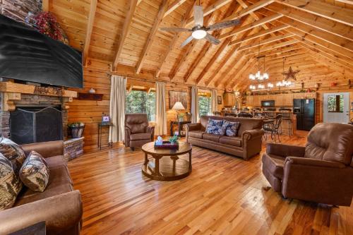 Valley Dream:3 bdrm 3bath, Specials, Free Tickets, One levelno stairs in Pigeon Forge, USA