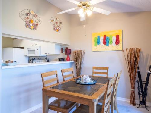 Sandy Pointe 210, Holmes Beach (photo 7)