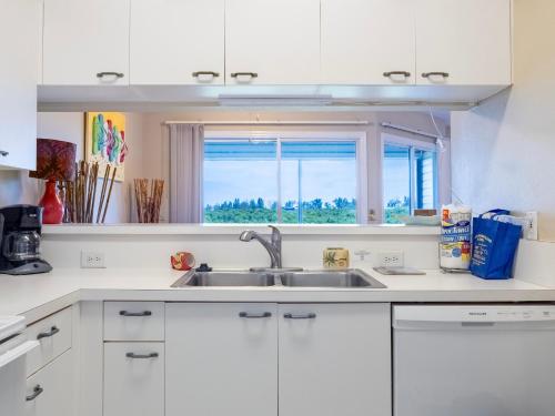 Sandy Pointe 210, Holmes Beach (photo 10)