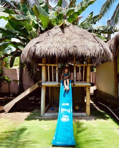 Captain Coconuts Healthy Cafe and Accomodation