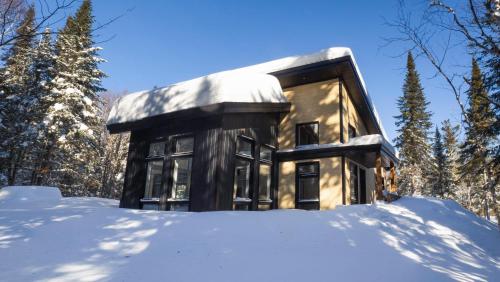 Chalet Mista Charlevoix - Repère de ski moderne en nature - Saint-Tite-des-Caps