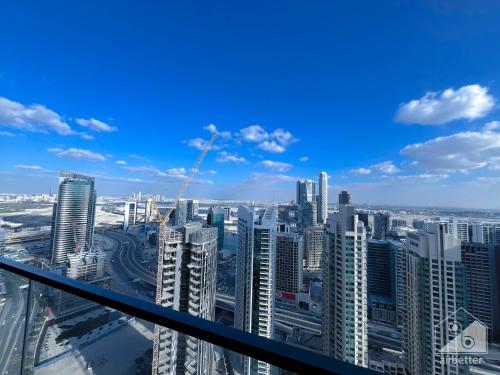 Luxury Burj Royale Apt balcony & Breathtaking View, Dubaj (zdjęcie 7)