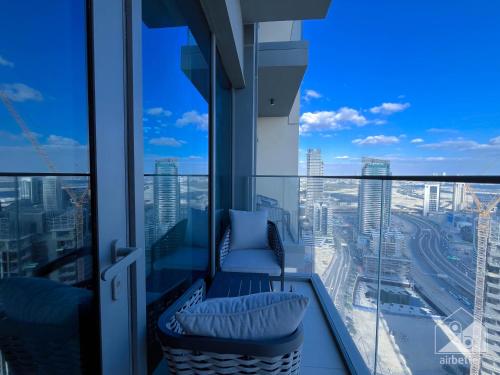 Luxury Burj Royale Apt balcony & Breathtaking View, Dubaj (zdjęcie 2)