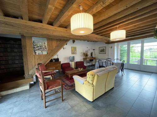 Gîte Monétay-sur-Loire, 4 pièces, 7 personnes - FR-1-489-107