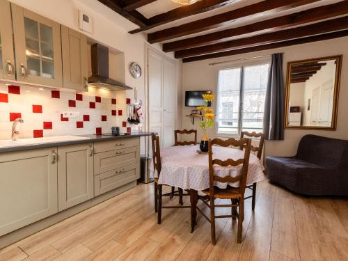 Gîte Montreuil-le-Henri 2 pièces 2 personnes - FR-1-410-225 - image 7