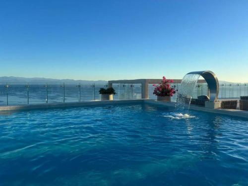 Departamento de lujo en la playa Bolongo in Higuera Blanca, Mexico