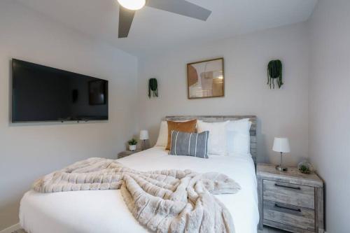 New! Miami & Calle Ocho Simpson's Funhouse!, Miami (Florida)