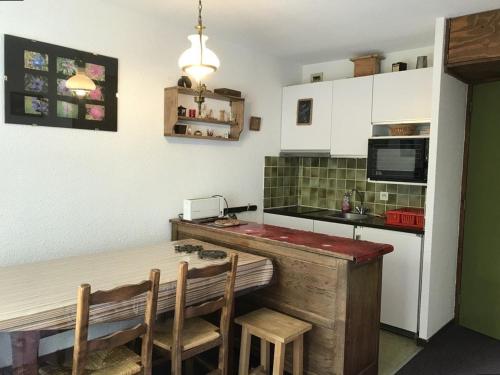 Studio Les Orres 1650 - 4 pers près des pistes balcon animaux admis - FR-1-322-566 - image 3