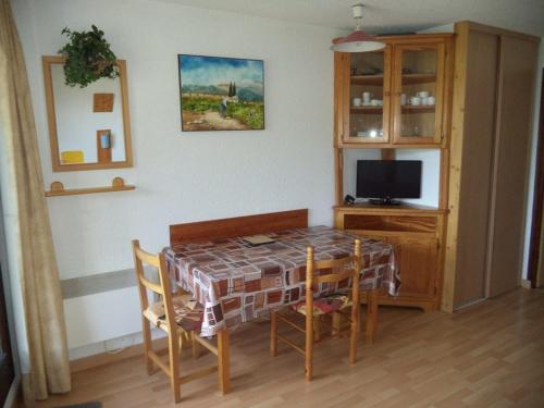 Studio Les Orres, 1 pièce, 4 personnes - FR-1-322-571 Les Orres