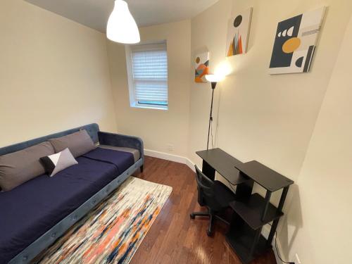 Unique Three bedroom w/ workspace