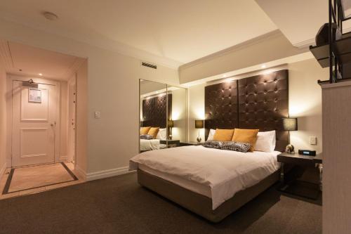 CBD Executive Apartment right by the Harbour - image 10