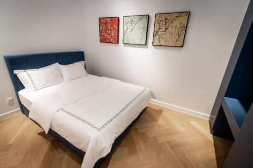 Two-Bedroom Apartment image 5