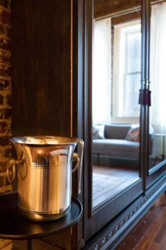 514902085 Hotel Cleo, Knoxville Downtown, a Tribute Portfolio Hotel