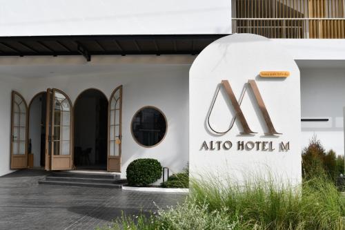 Alto Hotel M