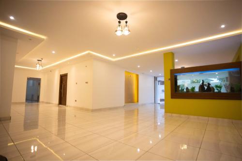 ردهة, Aklin Hotel in أسيليم داون