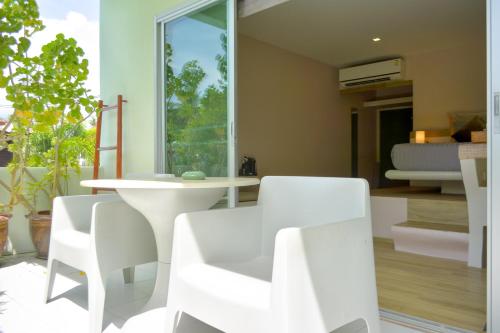Le Divine Comedie Beach Resort thumbnail 4