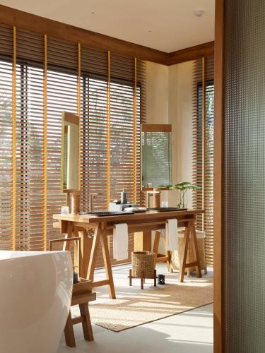 浴室, 考昌靜修度假村-SLH酒店 (The Retreat Koh Chang, an SLH Hotel) in 凱裴海灘