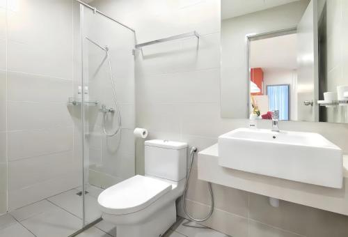 One-Bedroom Apartment image 1