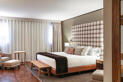 Double Room for Single Use