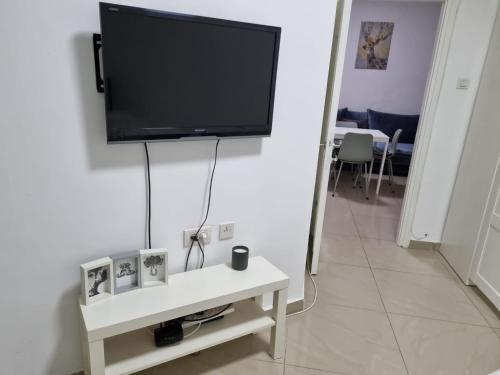 Luxury 3Rooms APT 5Min Walk Sea in Bat Jamas