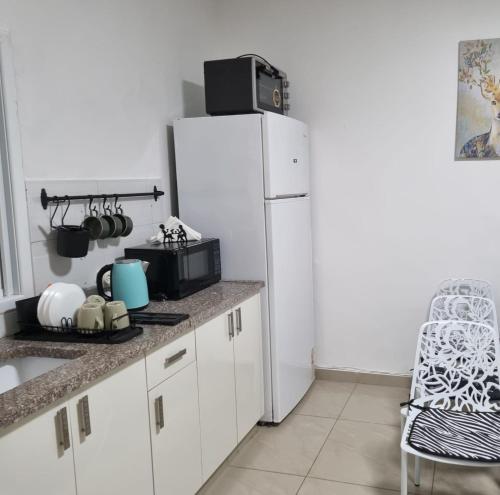 Luxury 3Rooms APT 5Min Walk Sea in Bat Jamas