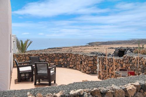 Playa Marina Eco Beach and Pool Bungalow Mala View in Tabayesco