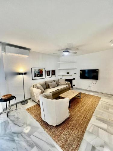 Deluxe Apartment with Pool and Terrace Pueblo Evita - image 4