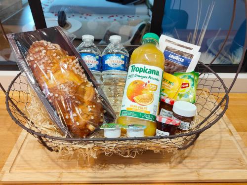 Ételek és italok, Gite Romantique avec Espace Balneo et Ciel Etoile "La Maison du Bonheur Saint Germer de Fly" Nuit Ro in Saint Germer De Fly