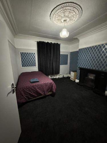 Victor's House - Accommodation - Huddersfield