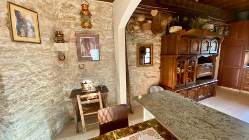 Juliet Suite by TrulyCyprus in Dhoros