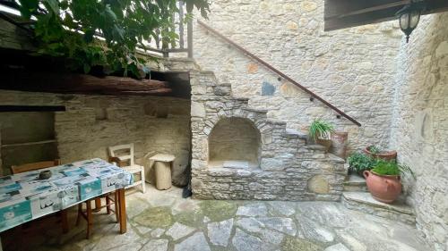 Iekārtas, Juliet Suite by TrulyCyprus in Dhoros