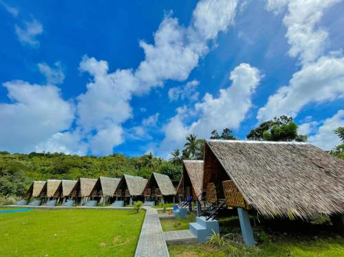 Enchanting Paraw Resort - Airconditioned in Malay