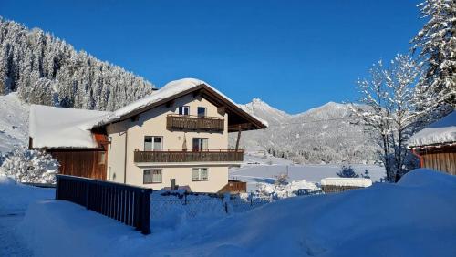 Ferienwohnung Abendspitzblick, Pension in Wängle bei Weißhaus