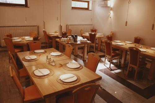 Зручності, Rooms and Apartments Panker in Моравске-Топліце