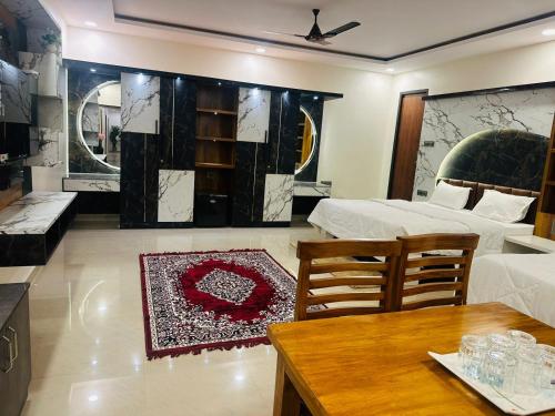 YATRI NIVAS SAGARA ( AC AND NON-AC DELUXE ROOMS)