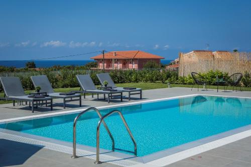 Elegant Svoronata Villa - 3 Bedrooms - Villa Julieta - Private Pool and Sea Views - Kefalonia - Location, gîte - Céphalonie