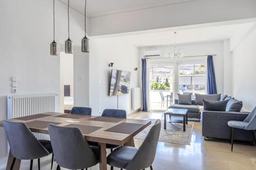 Charming 2 Bdrm Glyfada Getaway