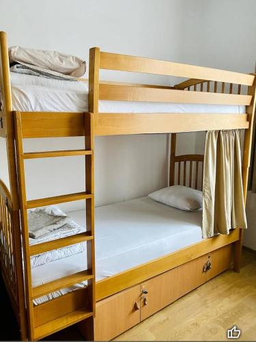 Bed in 4-Bed Mixed Dormitory Room