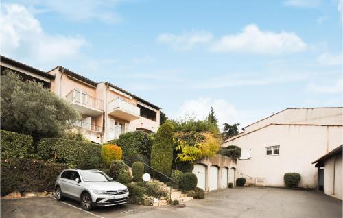 Beautiful Apartment In Valbonne With Kitchen