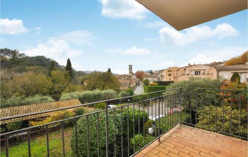 Beautiful Apartment In Valbonne With Kitchen