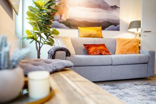 One-Bedroom Apartment image 10