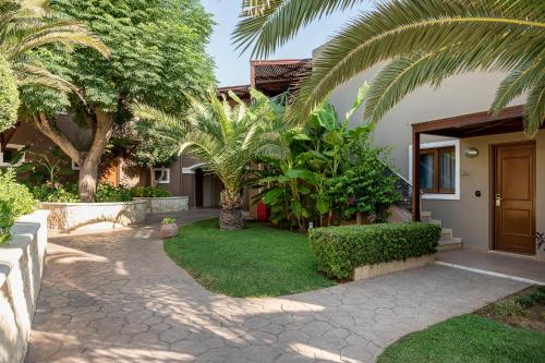 Išorė, Caldera Creta Paradise in Platanias