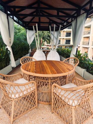 Ocean Pie Phuket - Adult Only - 정원