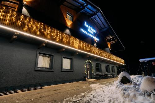 The Art and Sporthotel in สนามบินอินส์บรุค