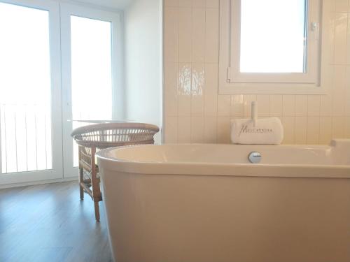 Fürdőszoba, Hotel Mas Catxina in L´Aldea